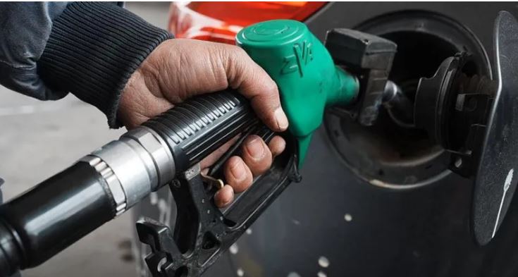 Oil extends gains after new Iran threat