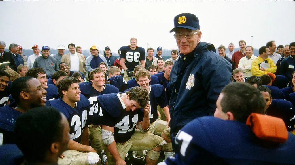 College football coach Lou Holtz dies at 89