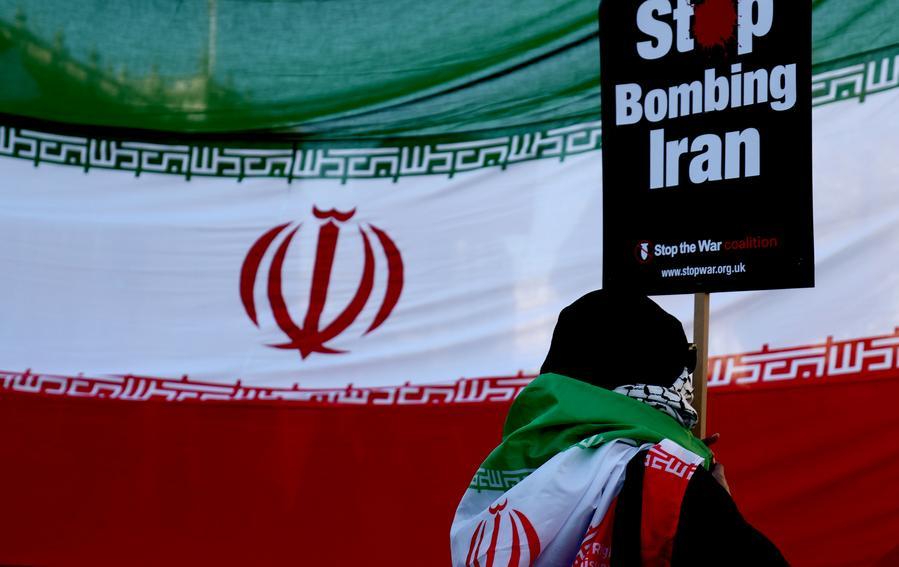 White House tries to arrange weekend talks in Pakistan over war with Iran: report