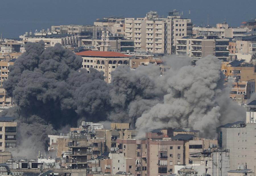 Mideast in photos: Hezbollah-Israel conflict kills 394
