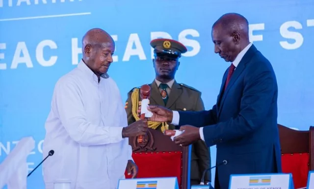 Museveni takes over as EAC chair from Ruto