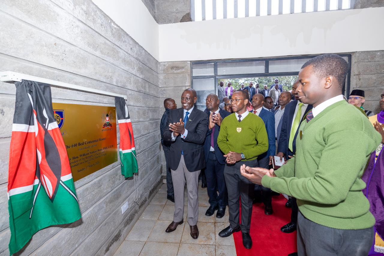 Ruto launches Sh45bn solar project for 3,200 schools