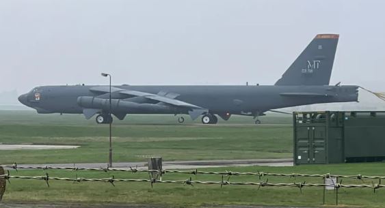 Three US bombers land in UK amid conflic with Iran