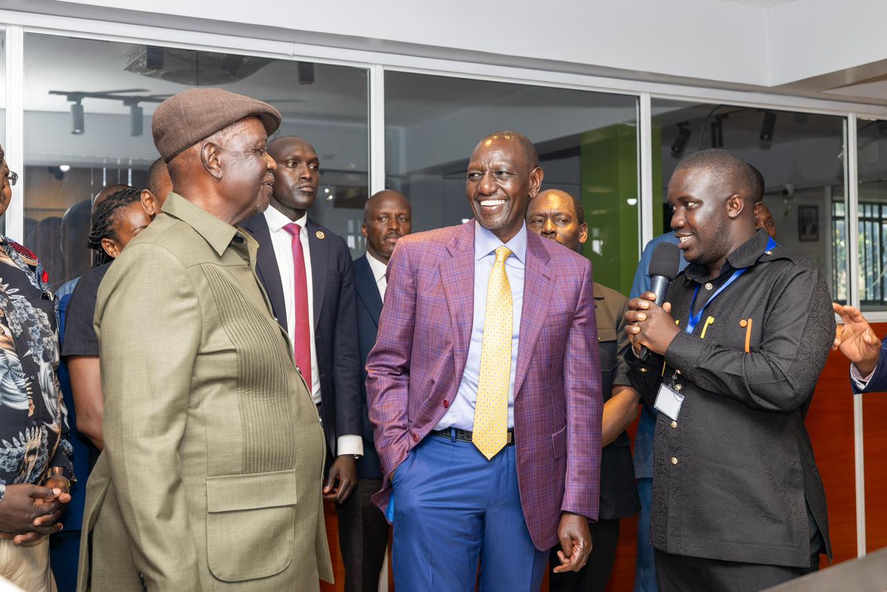 [PHOTOS] Ruto, Oburu open Digital Hub in Bondo