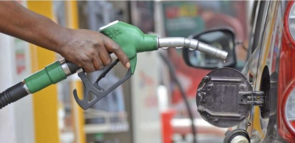Shops, hotels in Egypt close early as energy crisis deepens