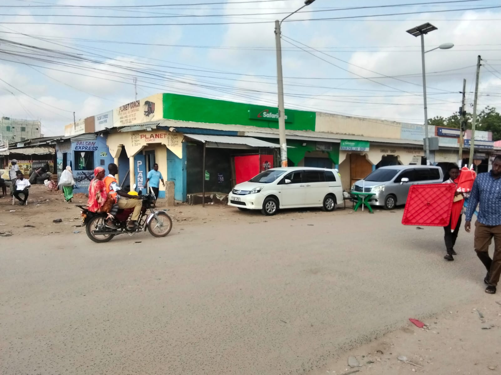 Residents praise police as Garissa returns to safety