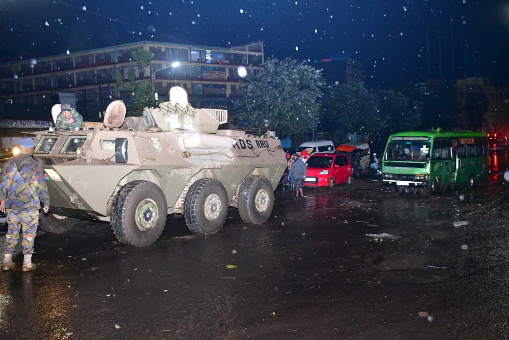 [PHOTOS] Military helps clear roads after heavy rains