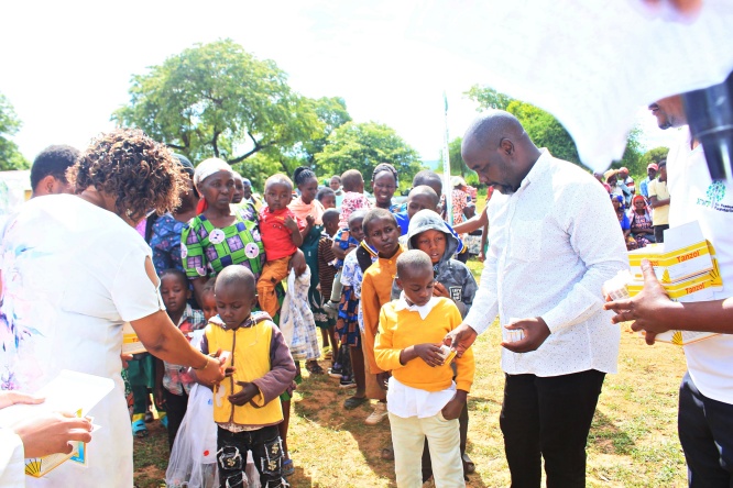 Senator slams illegal sand harvesting for drying rivers