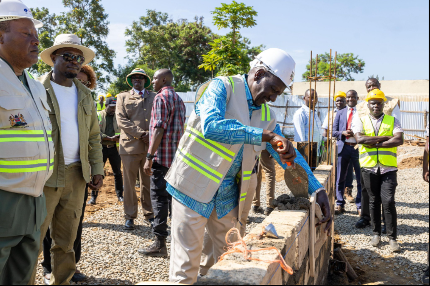 Ruto unveils construction of Nangina-Mundere road, Budalang'i market