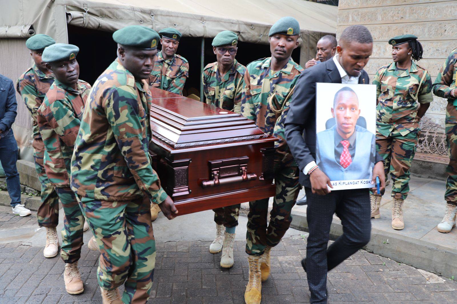 [PHOTOS] Sombre mood at Lee ahead of crash victims' service