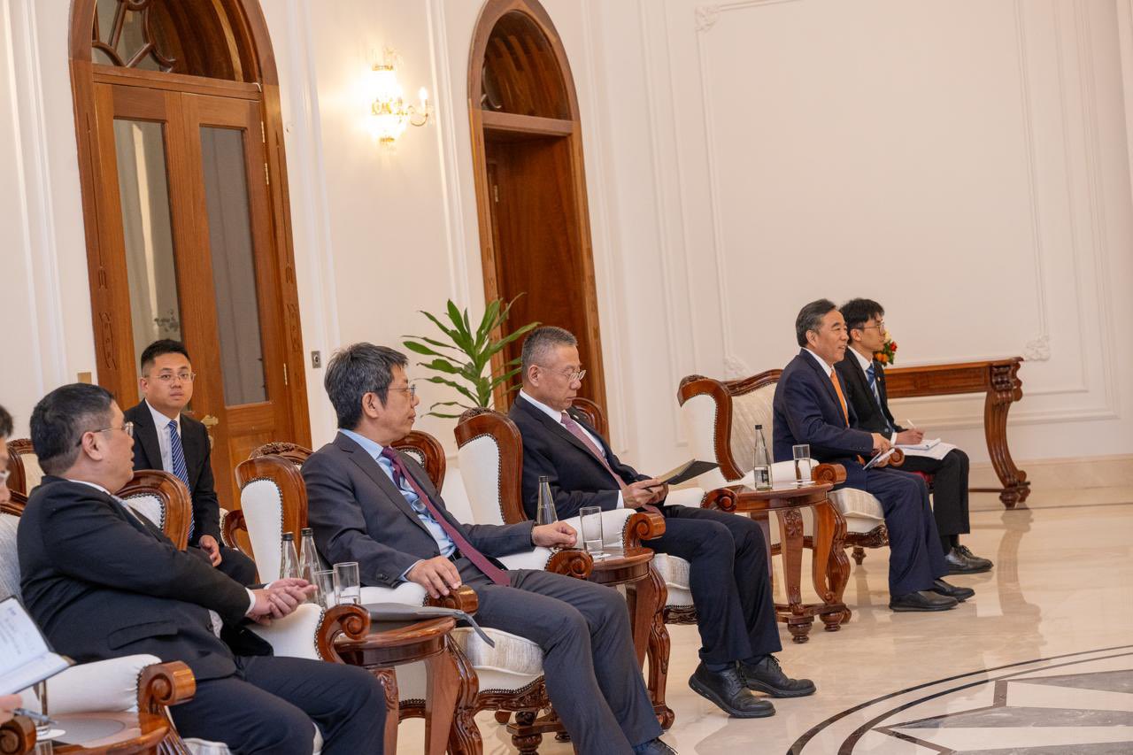 Top China officials in Nairobi ahead of SGR launch