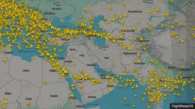 How passenger planes keep flying during a war