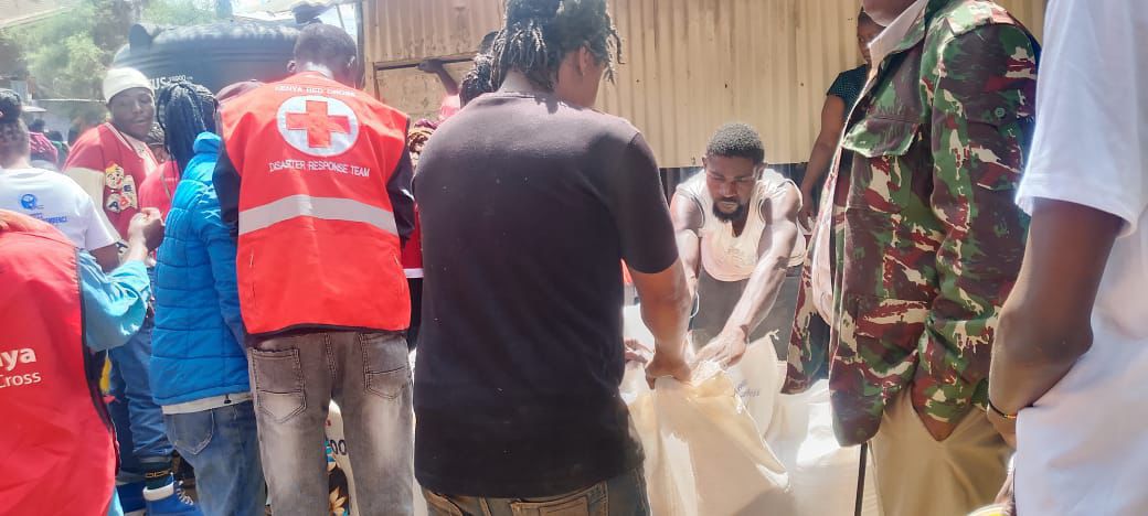 [PHOTOS] Nairobi flood victims receive government relief