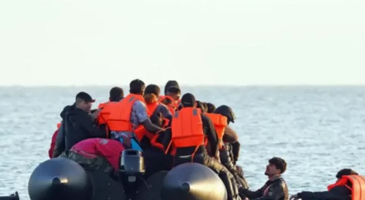 Migrants rescued after small boat engine failed