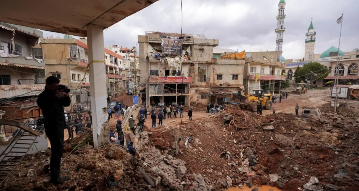 Dozens killed as Israeli forces raid Lebanese village