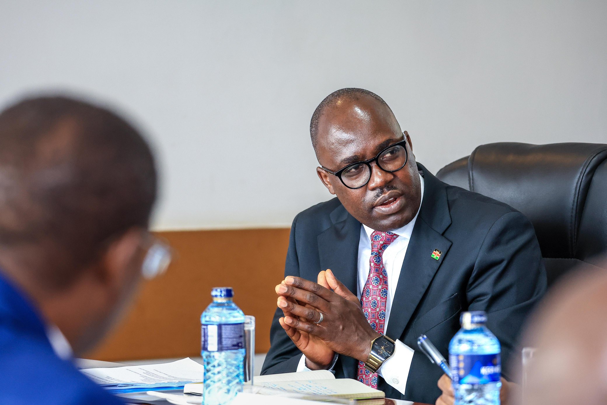 Puzzle of withdrawn immunity, privileges for carbon credits firm