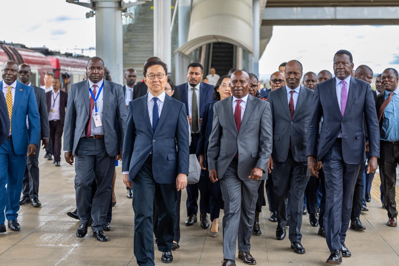 China throws Kenya trade lifeline, demands reforms in return