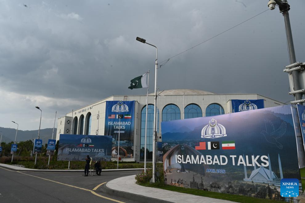 US, Iran in blockade standoff as Pakistan pushes for talks