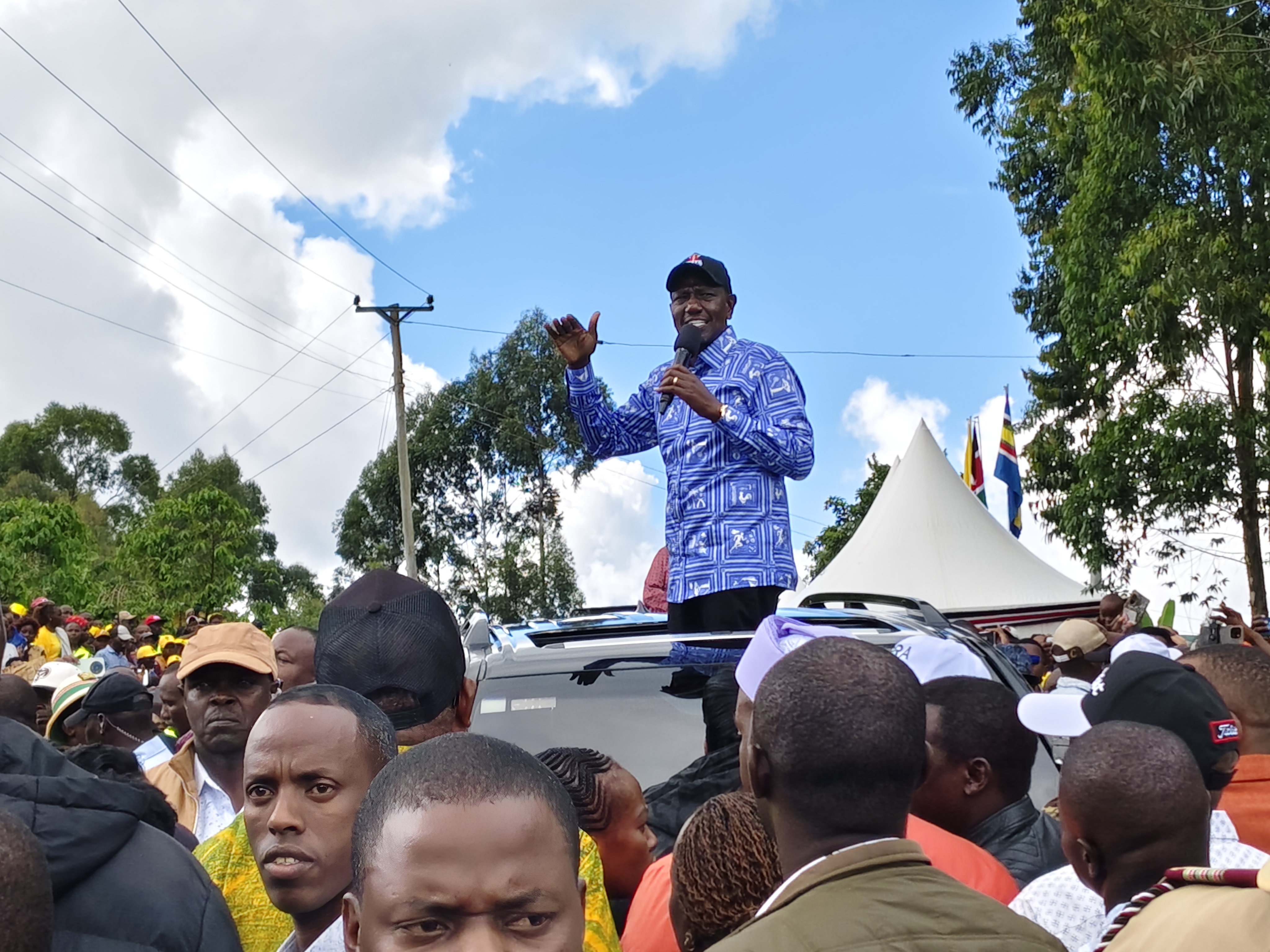 Ruto tours Murang’a, unveils multi-billion projects