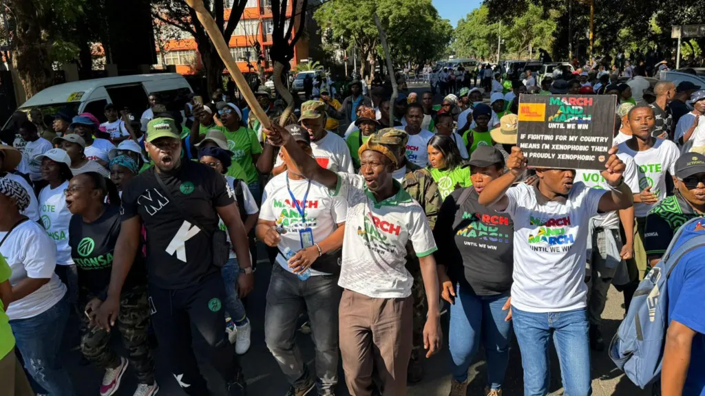 African migrants warned to close shops during South Africa anti-migrant march