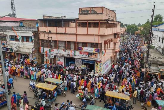 Political turmoil in India as nine million lose voting rights