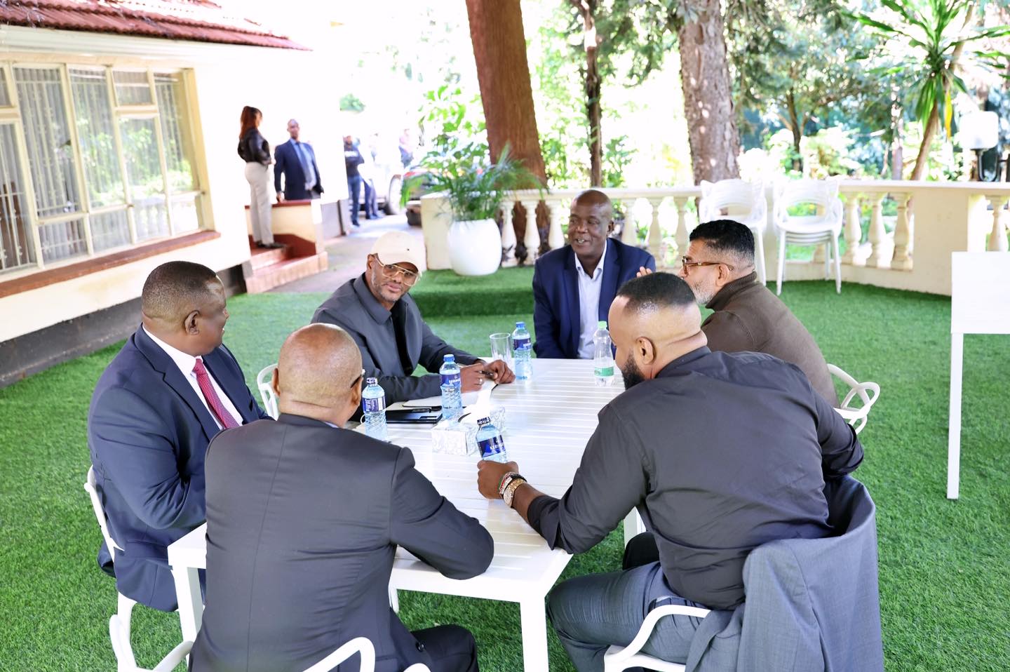 [PHOTOS] Coastal leaders meet in high-level talks