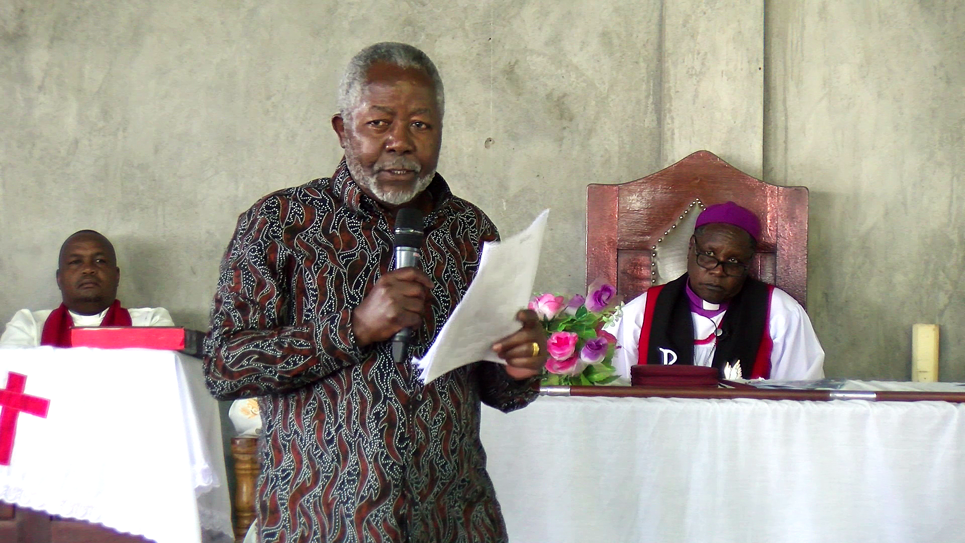 Jubilee’s director of elections Kembi Gitura addressing fathfuls at ACK St. Peters Kiganda church in Mathioya on April 26, 2026/ ALICE WAITHERA