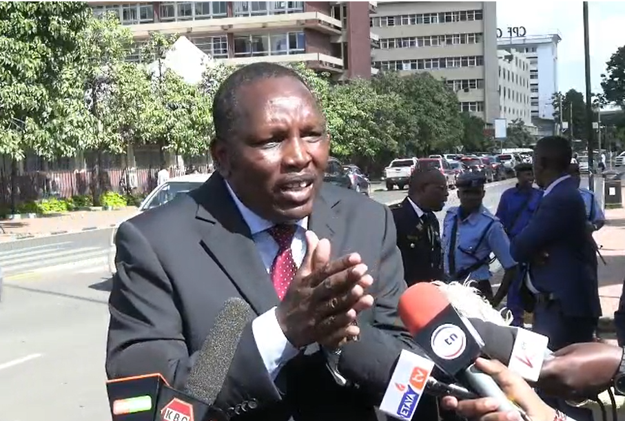 Senators confront Governor Lelelit at Parliament