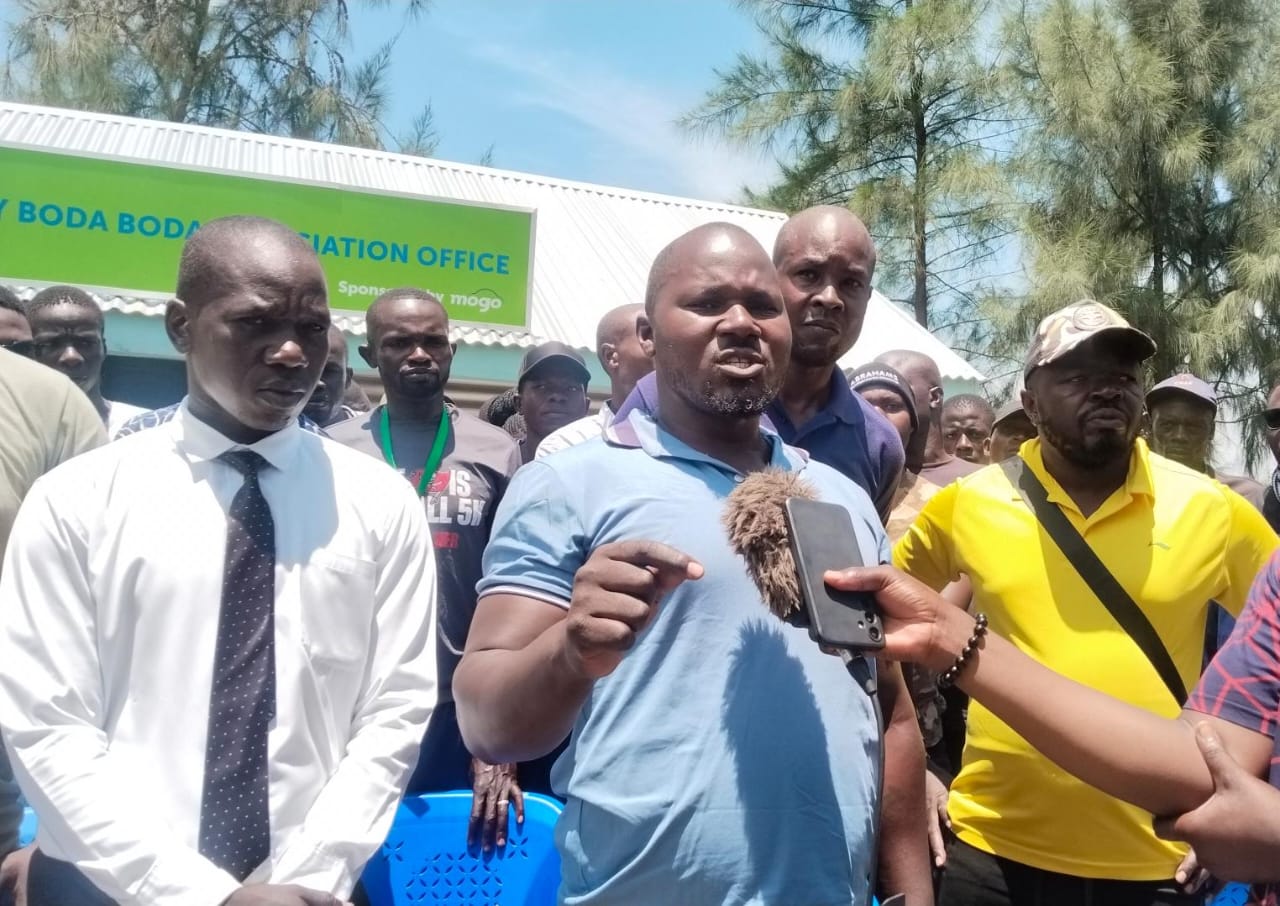 Secretary General of the Kisumu County Boda Boda Association Dan Omondi addressing the media in Kisumu. Faith Matete