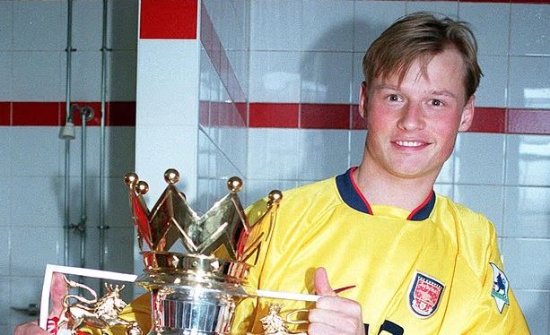 Ex-Arsenal keeper dies after car hit by train