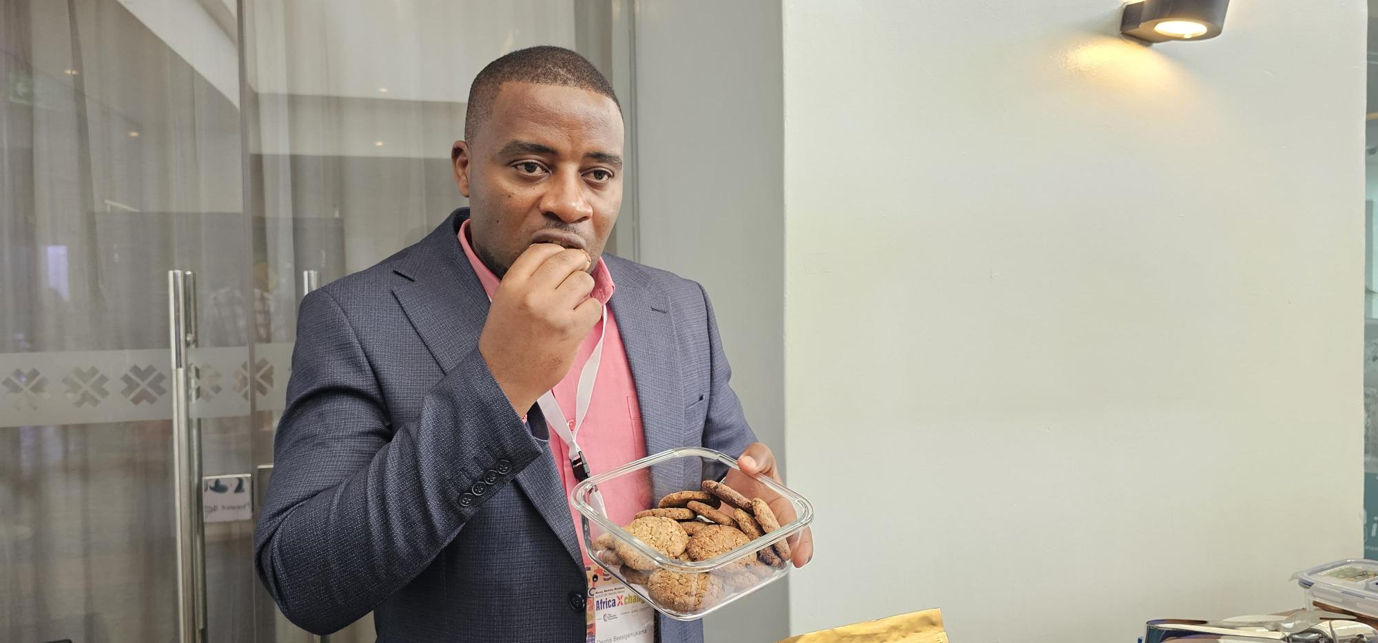 Dennis Beesigamukama from ICIPE on edible insects.