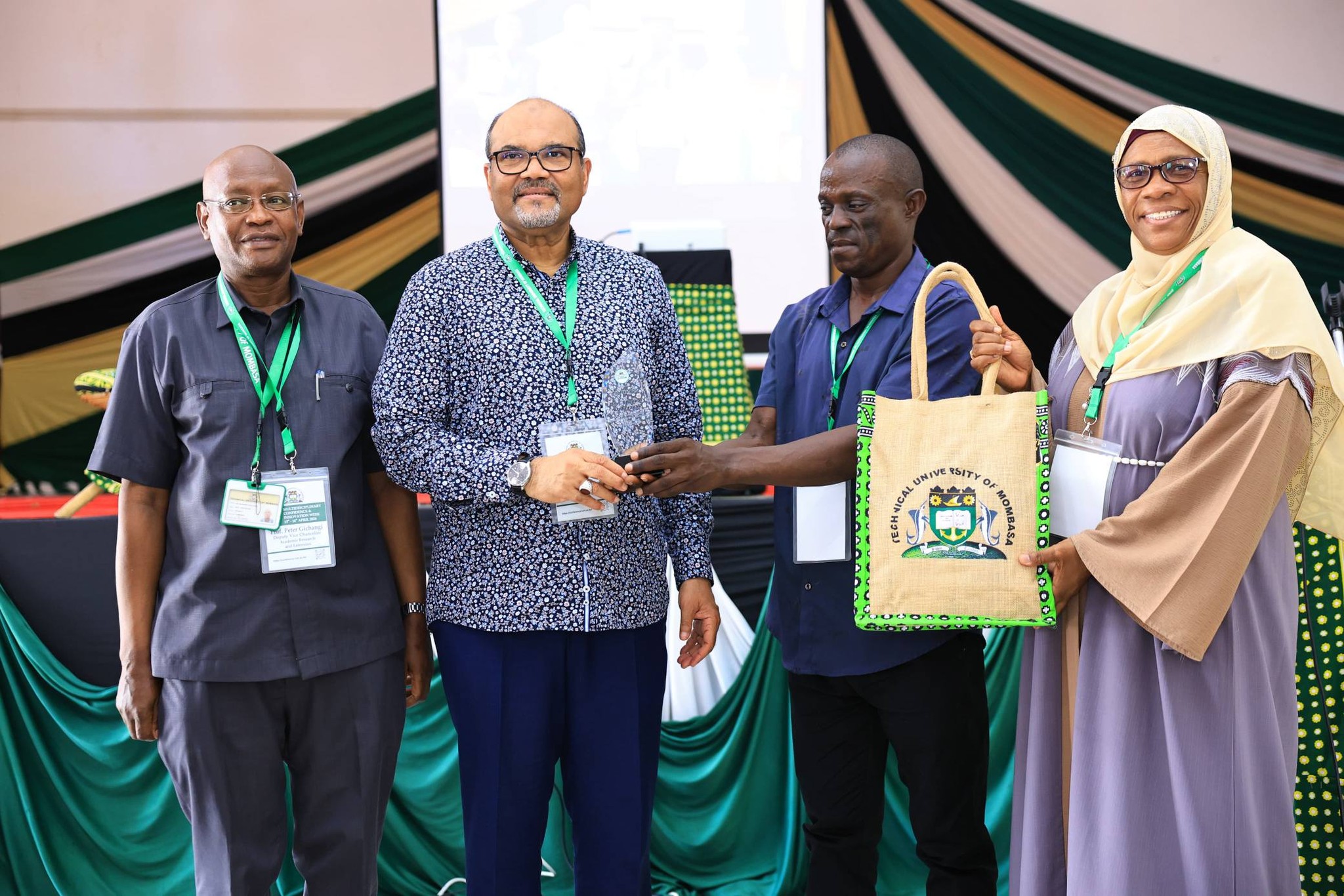 Find solutions to everyday issues, researchers told