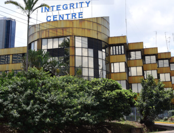 Women bribe civil registry staff, men pay off cops - Report