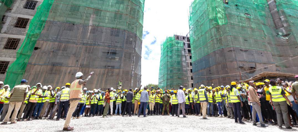 Economy creates 822,100 new jobs despite slowdown