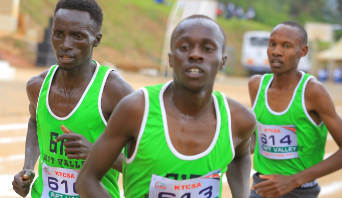 Boniface Ng'etich leads Thomas Kiptoo (l) and Weldon Kiplagat in the men's 5, 000m/ANGWENYI GICHANA