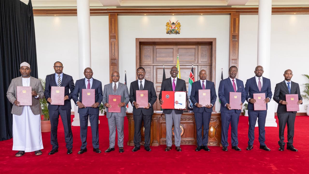 [PHOTOS] Ruto signs three bills into law at State House