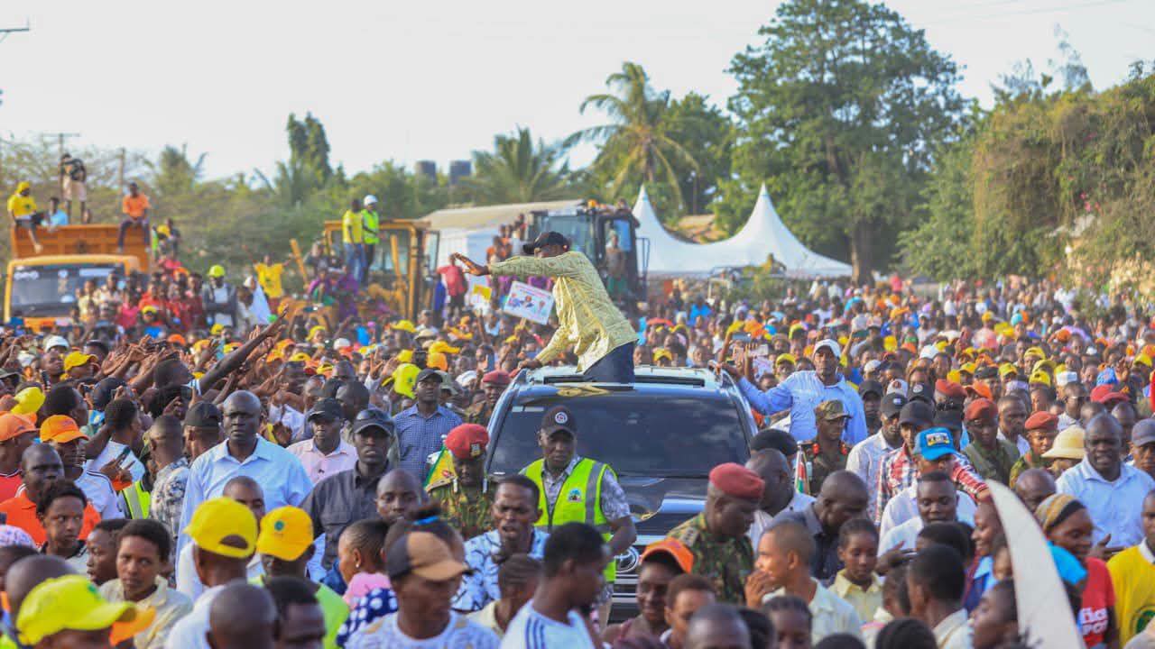 [PHOTOS] Ruto launches major roads, power and housing projects in Kilifi