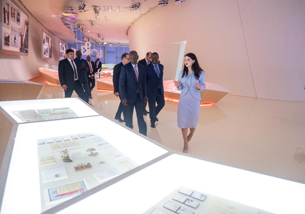 [PHOTOS] Ruto tours iconic Heydar Aliyev Centre