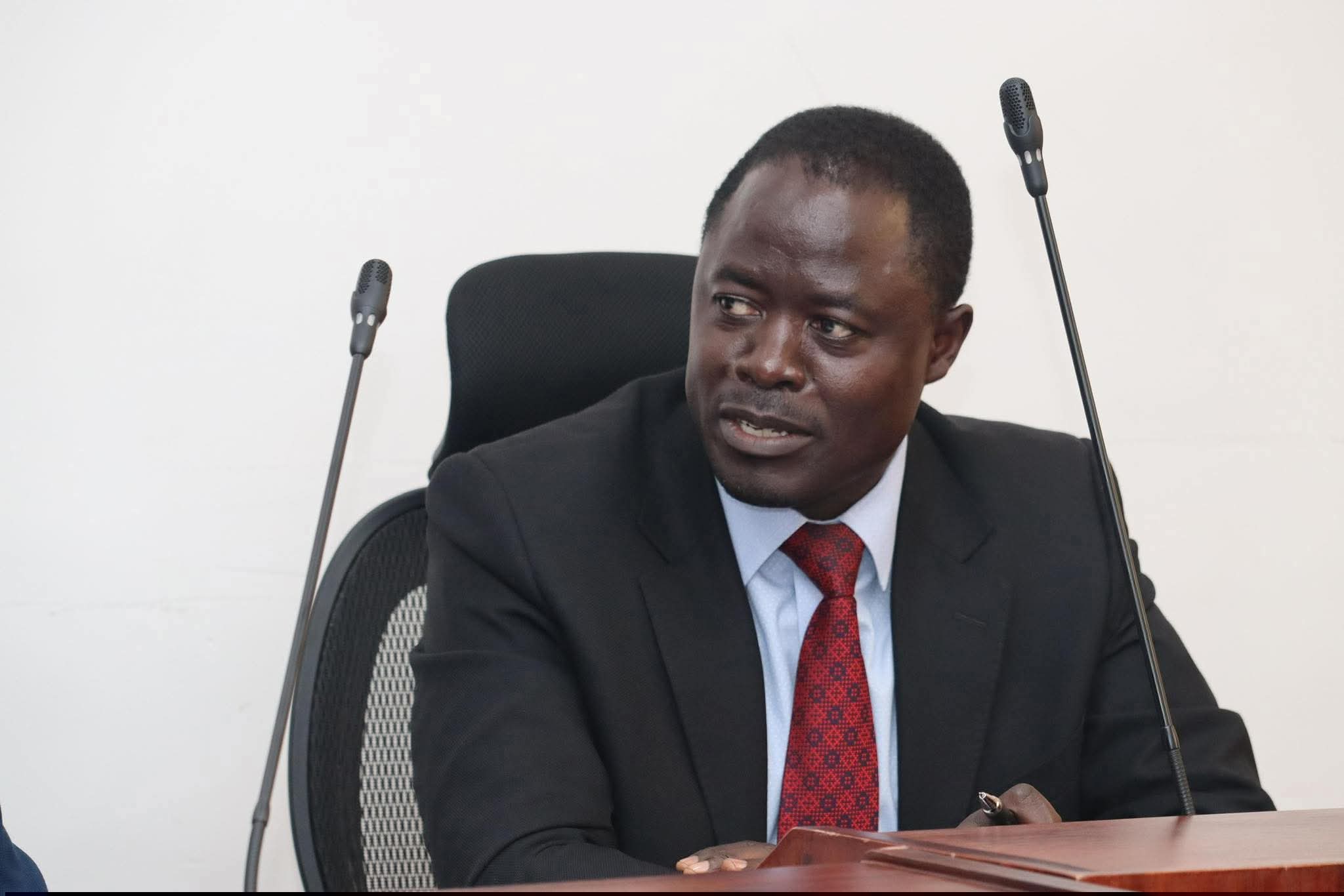 Kaluma proposes law to phase out fuel vehicles in government