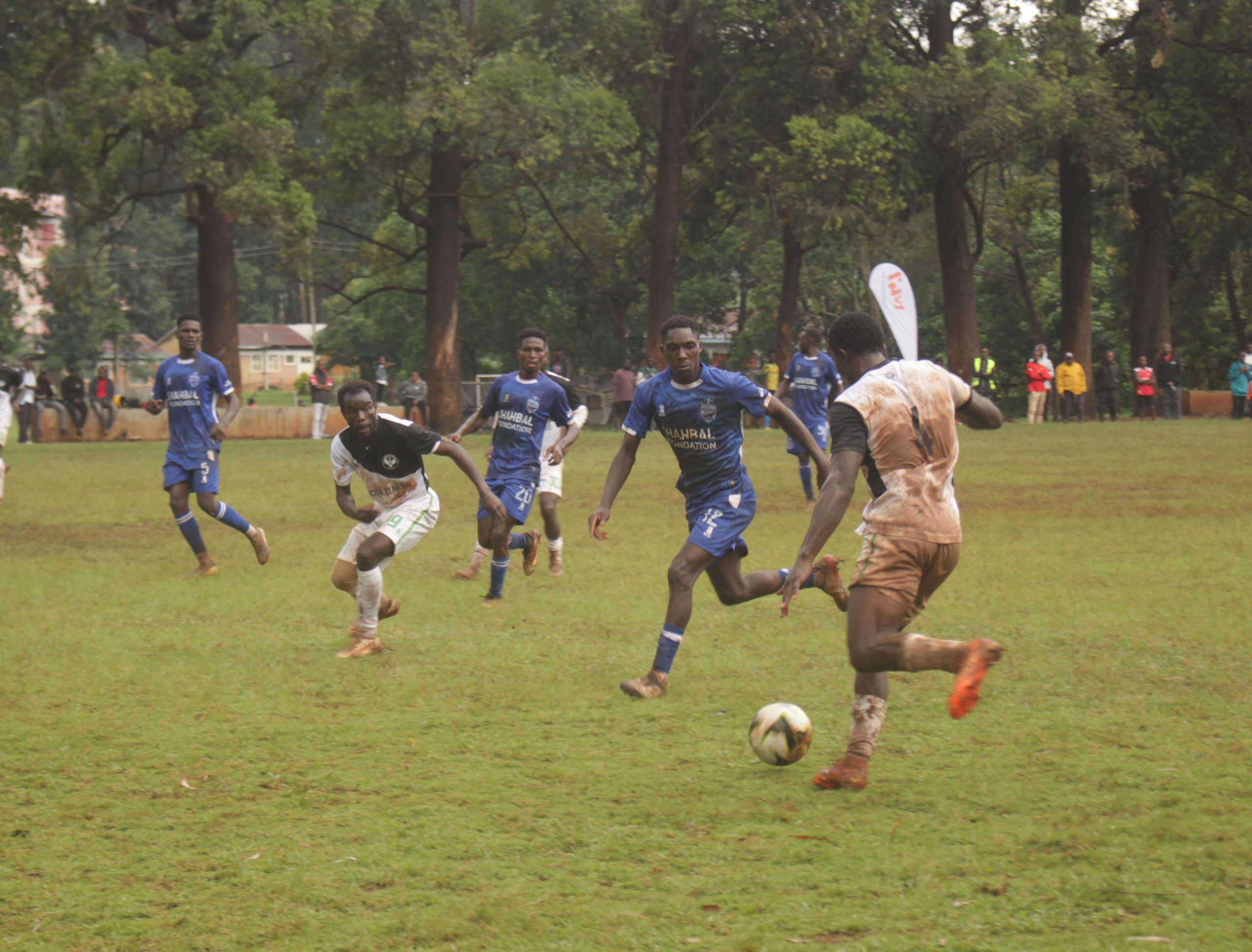 Action between Mombasa United (in blue) against Gucha Stars at Cardinal Otunga High School, Mosocho on Sunday