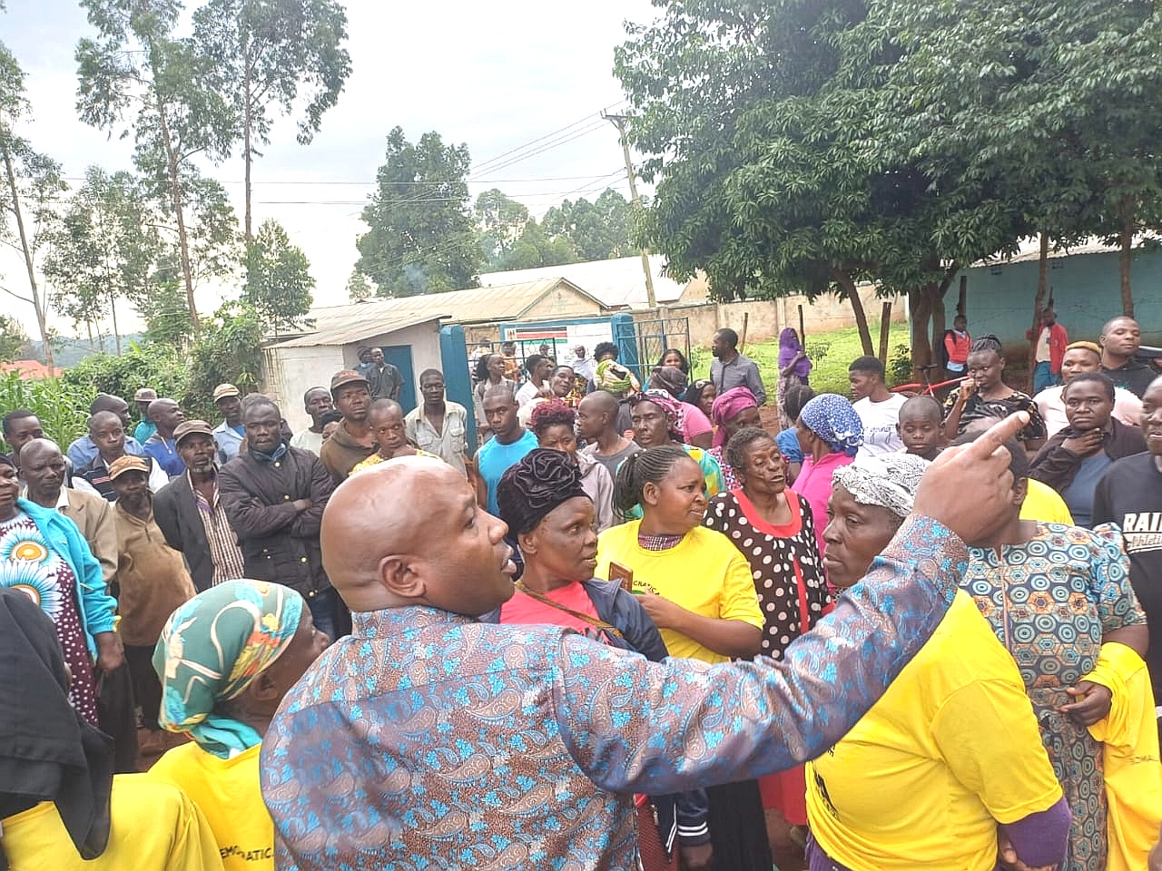 Kakamega Deputy Governor Ayub Savula addressing residents of Shiongo area  in Khwisero constituency after meeting UDA delegates on Saturday