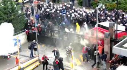 Turkish police storm opposition offices
