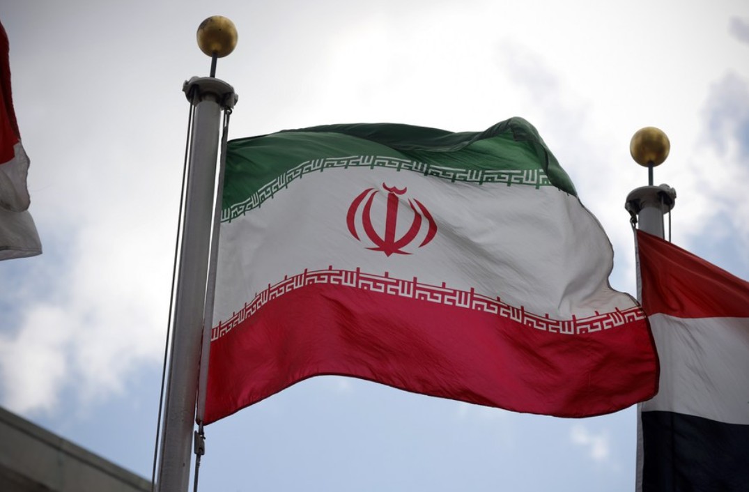 US and Iran reach tentative deal to extend ceasefire, US sources say