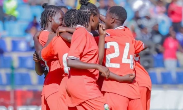 Junior embrace during a previous match/ HANDOUT