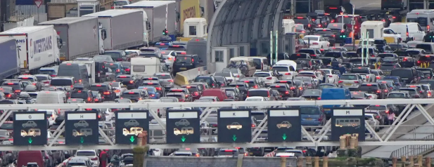 France suspends extra EU border checks at Dover after hours-long queues