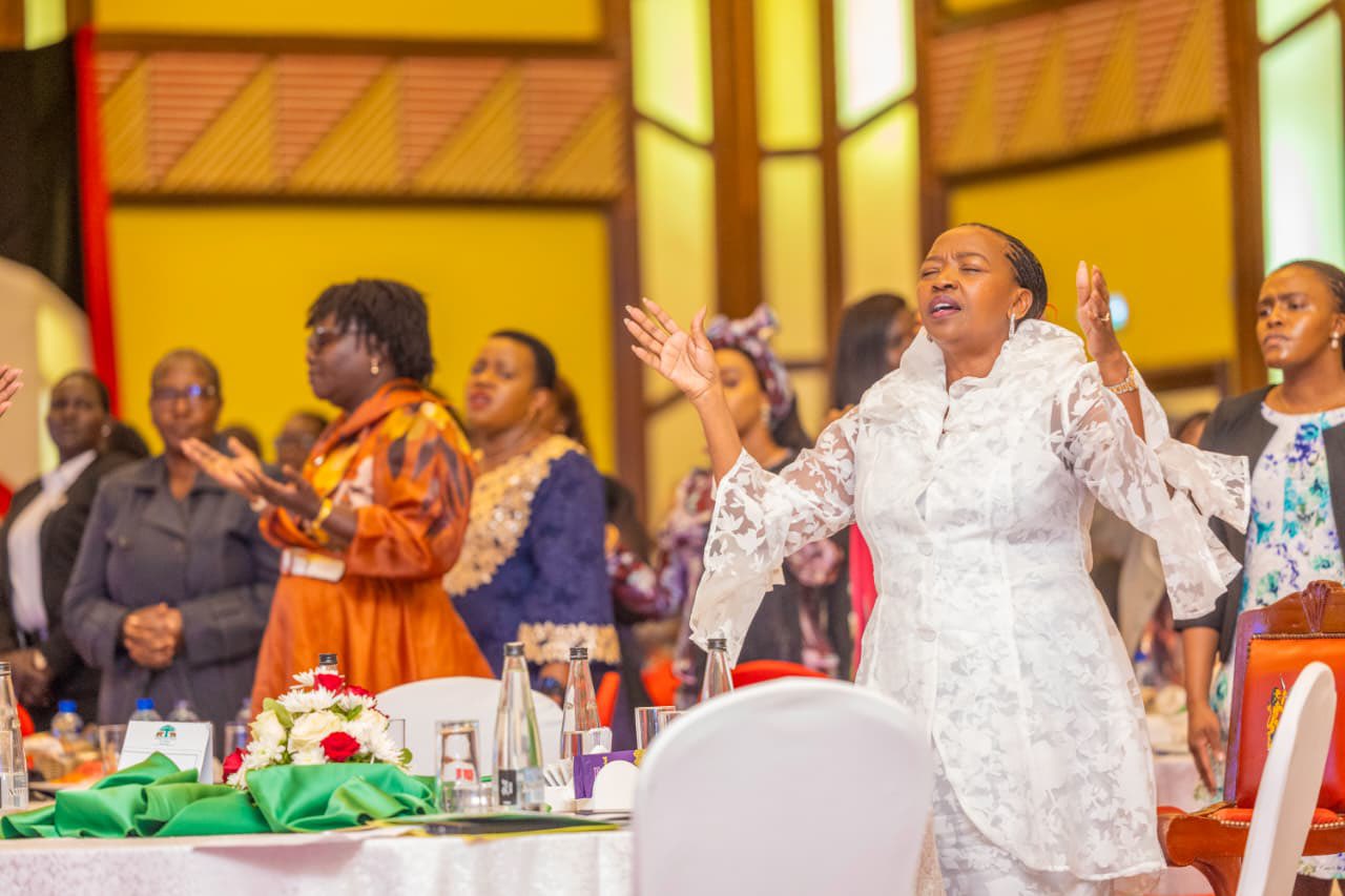 Rachel recounts praying for woman who gave birth to twins