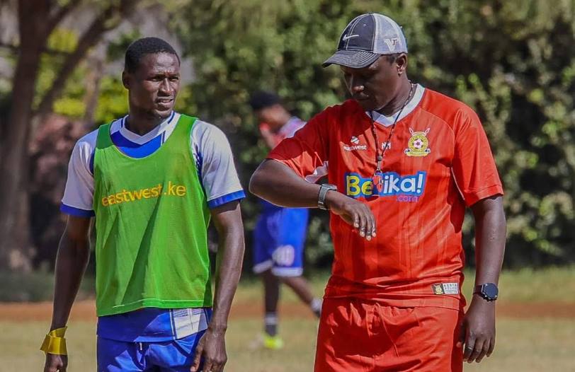 Kenya Police head coach Nicholas Muyoti and striker Yves Koutiama during a training session/POLICE FC