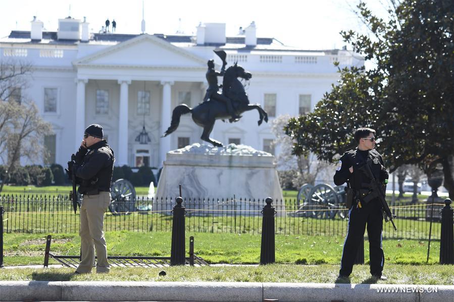White House gunman had run-ins with Secret Service
