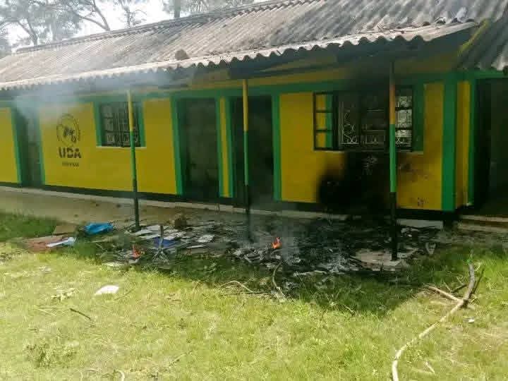 Protesters torch UDA offices in Wote over fuel hike