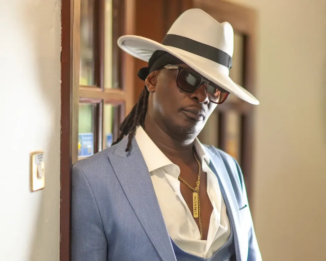 Nameless Reacts to Viral AI Photo Without Sunglasses and cap
